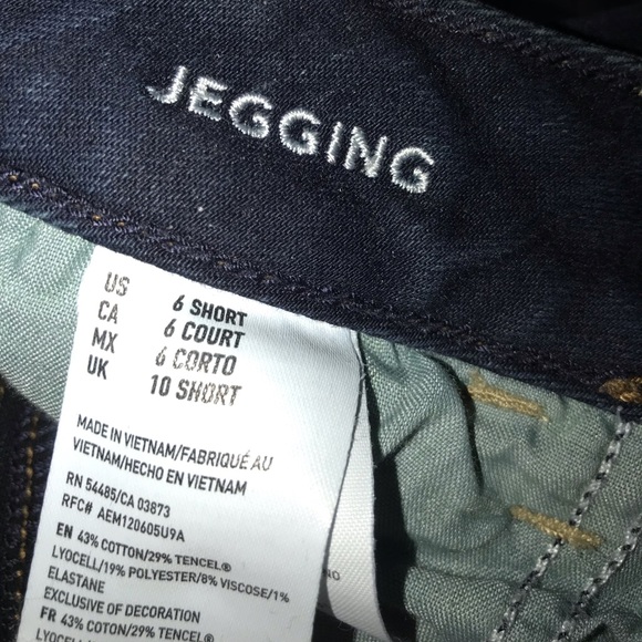 Dark wash American Eagle jeggings - Picture 3 of 3